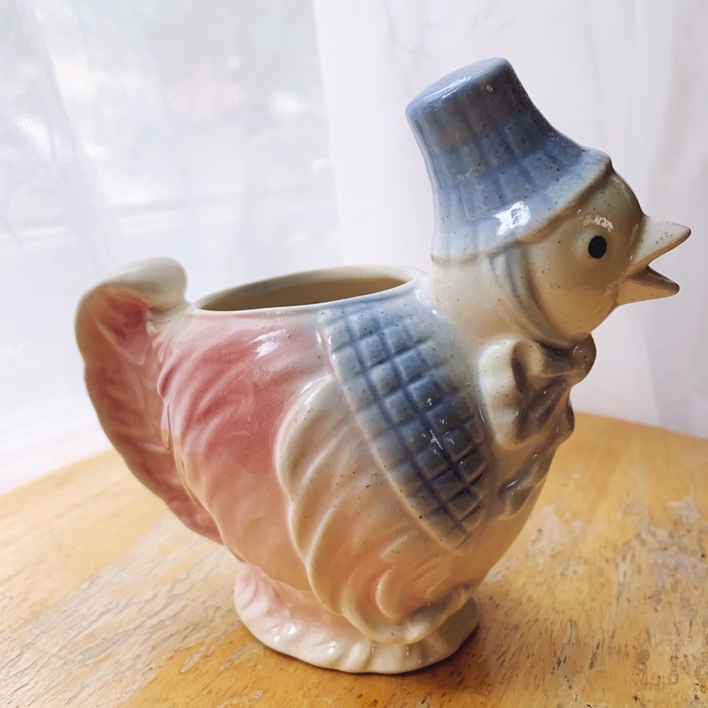 Vintage chicken with blue bonnet creamer